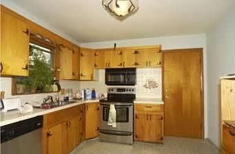 5th image of 16104 E Sea Ave