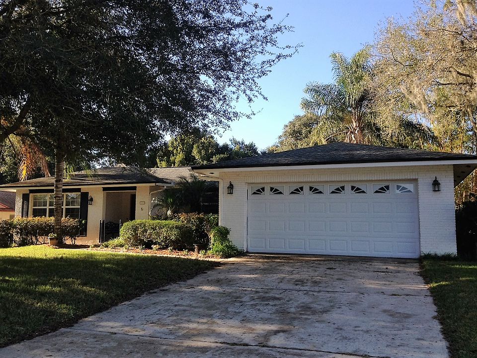 1st image of 110 Cedarwood Cir