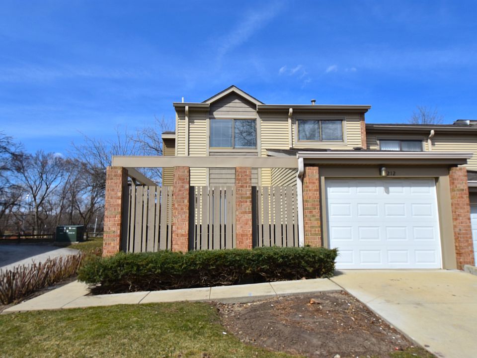 1st image of 212 W Fairmont Pl #0