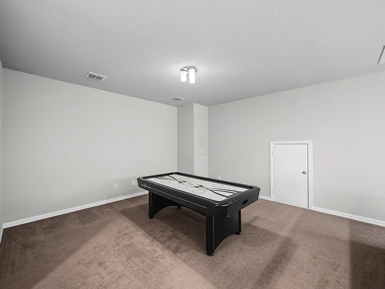7513 Sunset Blvd — Photo 13
