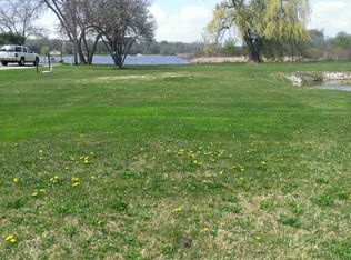 2606 Knob Hill Rd, Johnsburg, IL 60051