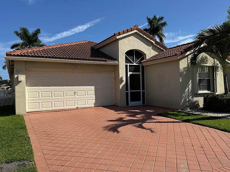 3661 Miramontes Cir — Photo 2