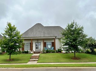338 Lake Village Dr, Madison, MS 39110