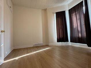 259 Victoria Ave N #1, Hamilton, ON L8L 5G3