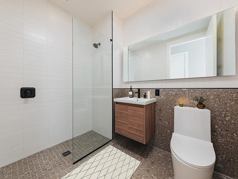26-25 4th St #718 — Photo 8