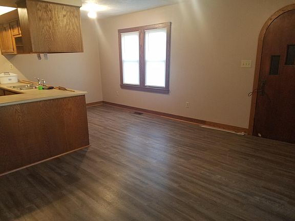 4th image of 102 N John St