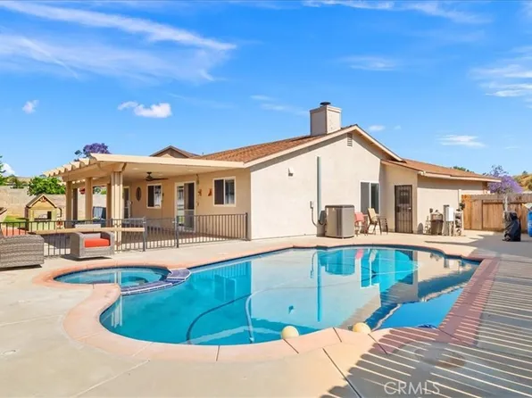 5794 Christine Ct, San Bernardino, CA 92407