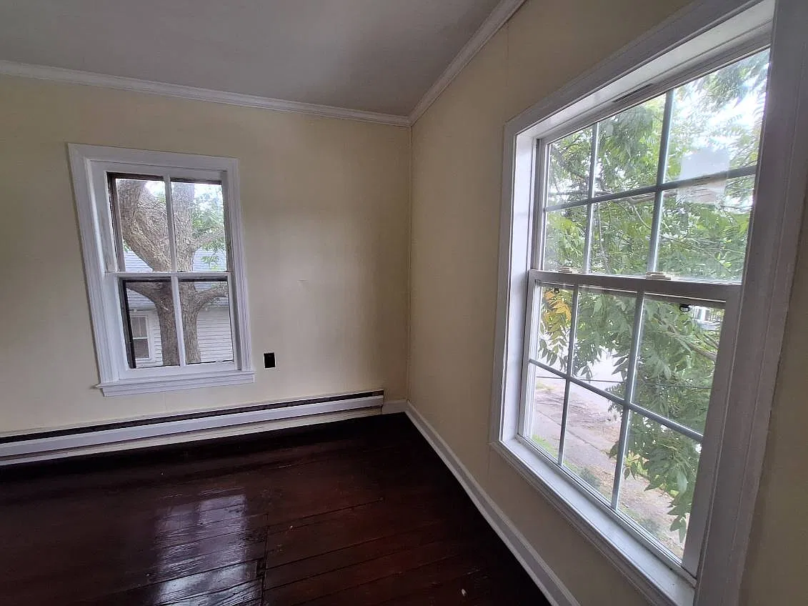 3 bed, 1152 sqft, $1,480 — Photo 2
