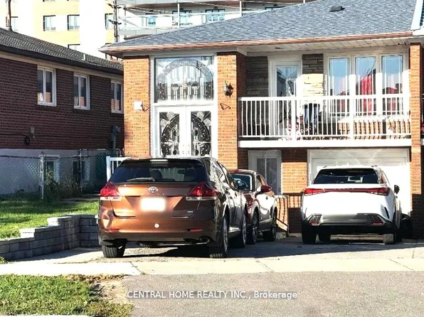 59 Blaney Cres, Toronto, ON M3N 1L3