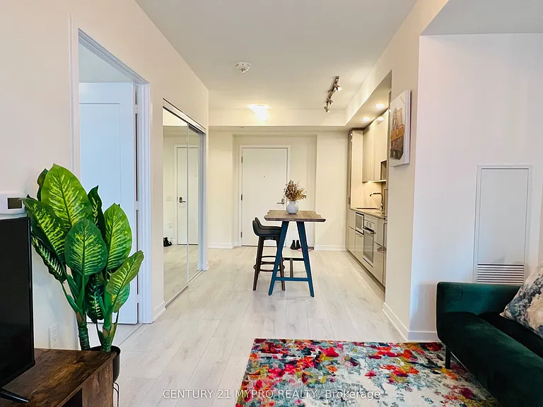 28 Freeland St #803 — Photo 20