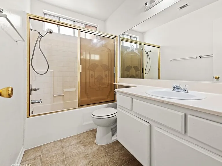 22961 Chambray Dr — Photo 10