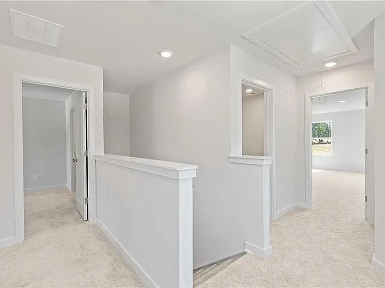 2020 Underwood Dr — Photo 8