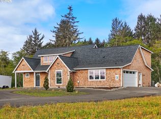 90202 Hobie Rd, Warrenton, OR 97146