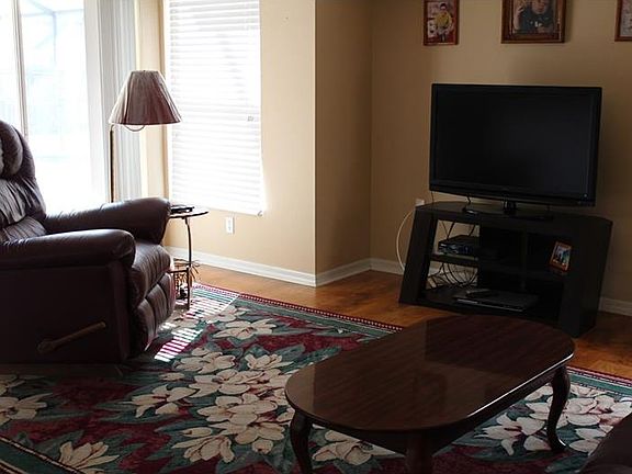 4th image of 2603 Freeland Dr