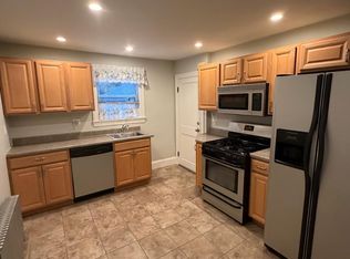 82 Cedar St #1, Braintree, MA 02184
