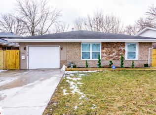 243 Riverside Dr, Dolton, IL 60419