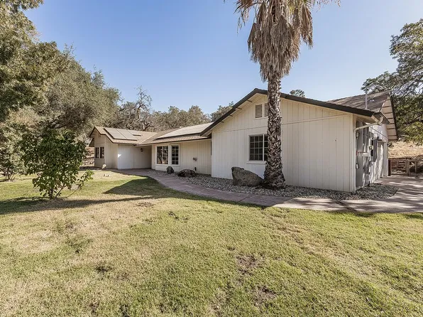 30852 Auberry Rd, Auberry, CA 93602