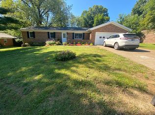 7611 Broadview Dr, Newburgh, IN 47630