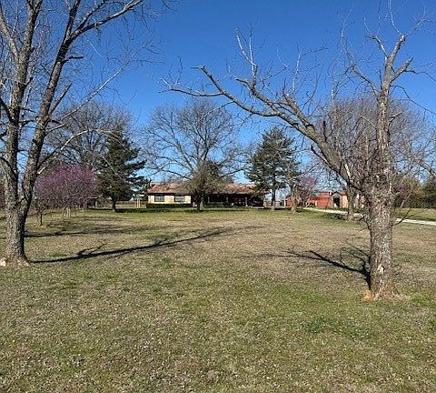 2nd image of 19315 Cook Rd