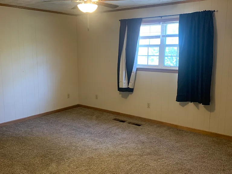 3275 Wrights Ferry Rd #C — Photo 2