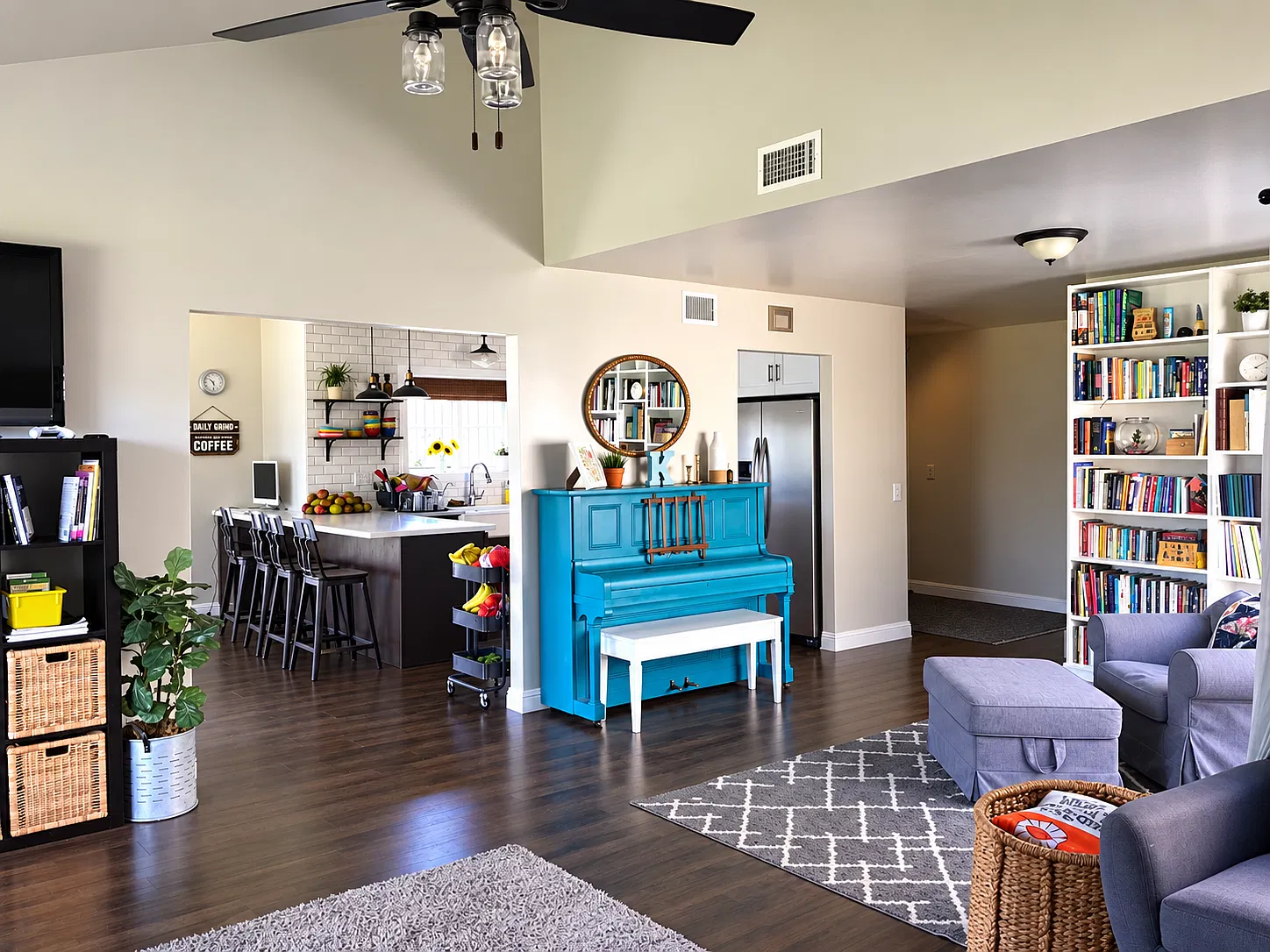 4 bed, 1742 sqft, $4,800 — Photo 4