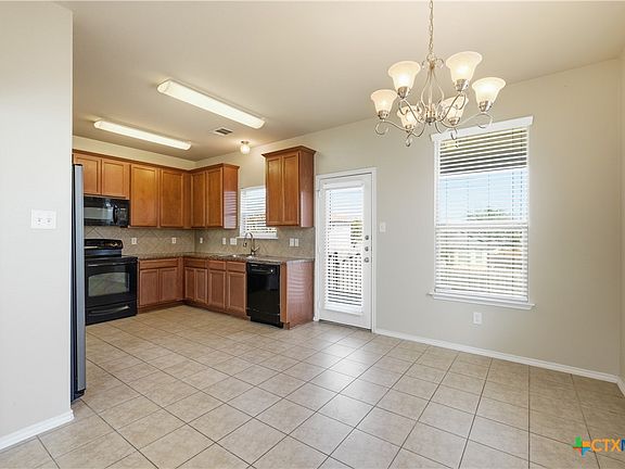 4th image of 6706 Golden Oak Ln