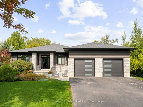 6775 Stanmore St, Ottawa, ON K4P 0A6