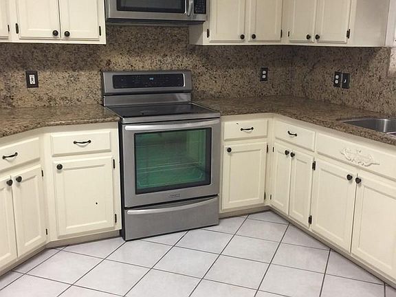 5th image of 2074 Madero Dr