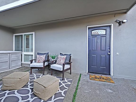 3rd image of 2619 Farnee Ct