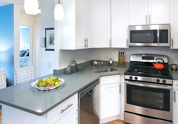 3rd image of 345 S End Ave #3N