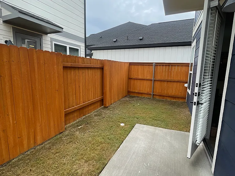 Alves Ln — Photo 27
