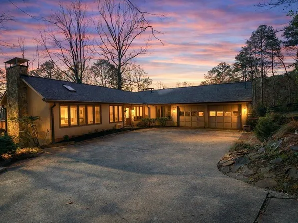 3240 Chimney Point Dr, Cumming, GA 30041