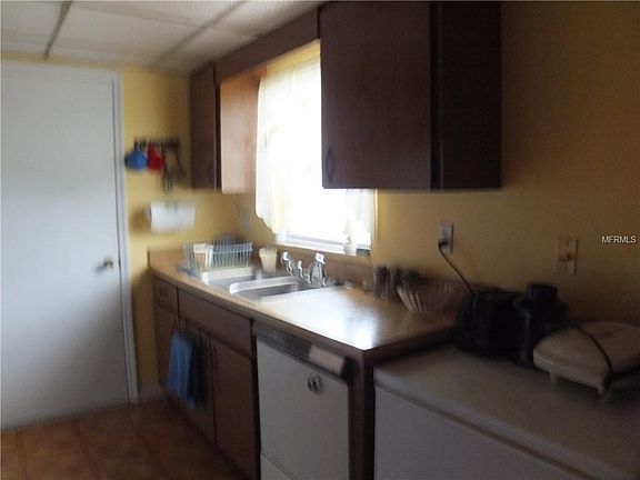 5th image of 710 Duffer Ln
