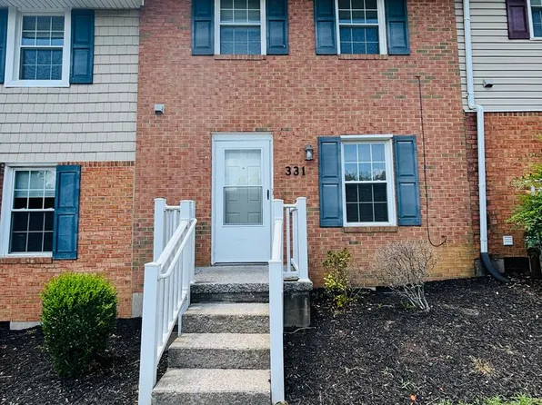 331 New Kent Rd, Blacksburg, VA 24060