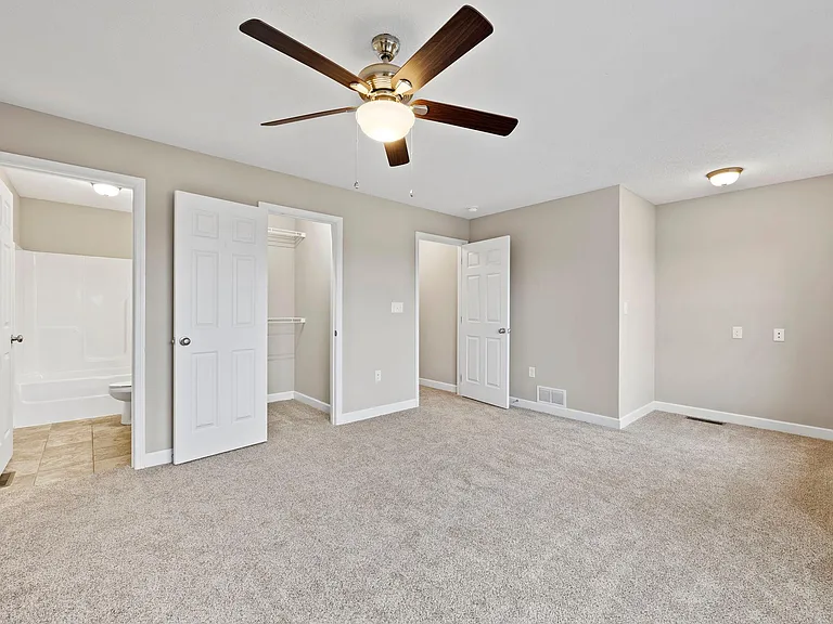 730 Village Creek Dr #B — Photo 14