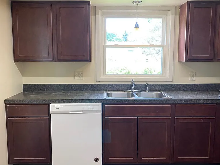650 Beverly Hills Dr — Photo 4