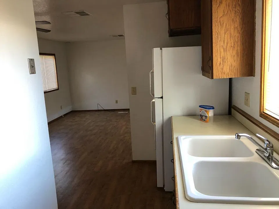 7350 E Adobe Dr