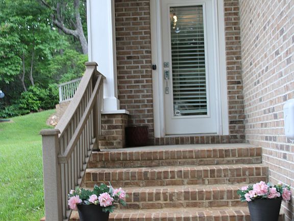 Private entrance to Hideaway