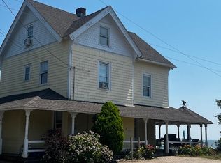 11 1st Ave, East Haven, CT 06512