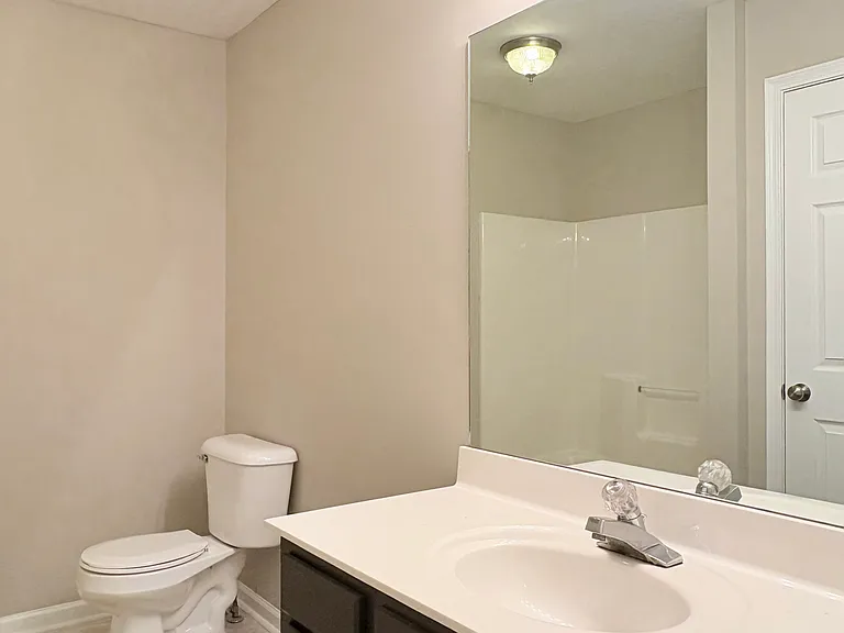 3259 Spring Hollow Ave — Photo 9