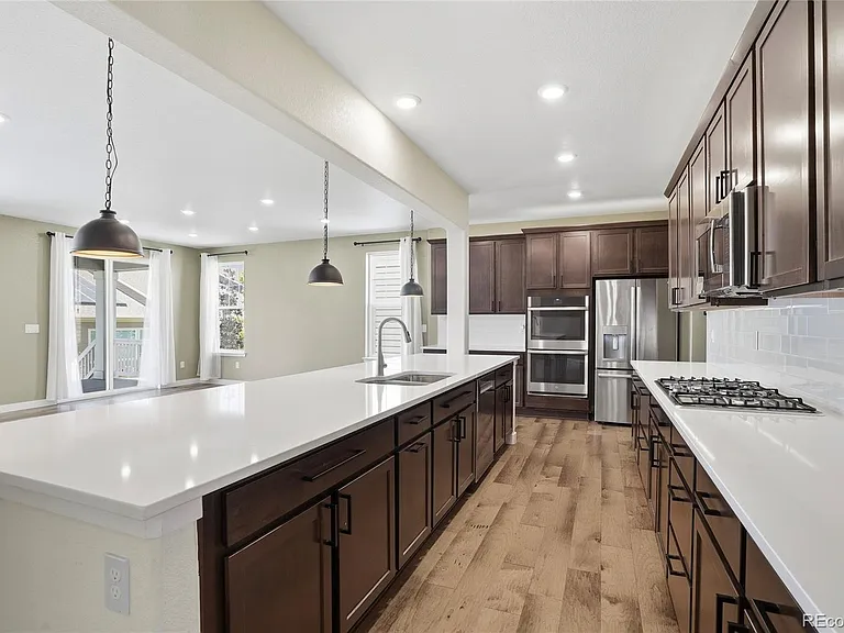901 Sandstone Cir — Photo 5