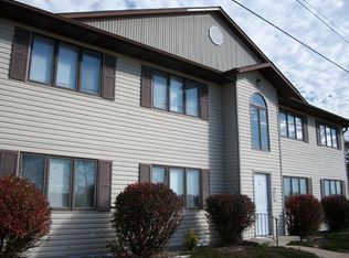 1318 Kent Dr APT B, Lebanon, MO 65536