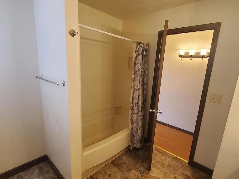 116 S Main St #301 — Photo 5