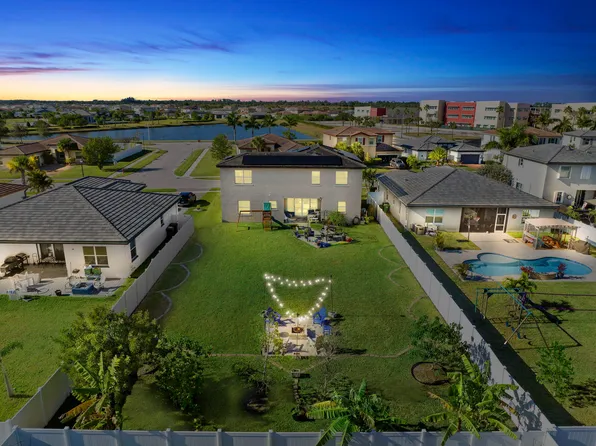 7461 NW Greenspring Street, Port St Lucie, FL 34987