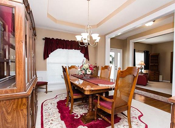 5th image of 6813 Pelham Manor Dr