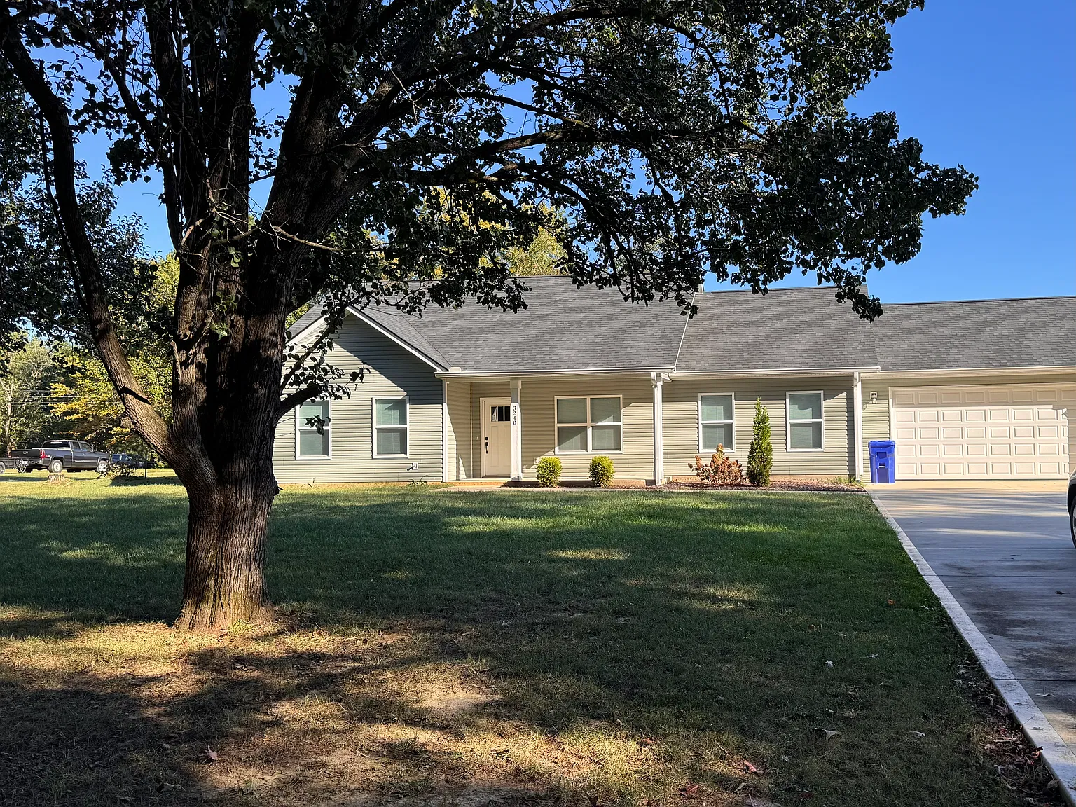 3 bed, 1521 sqft, $2,000 — Photo 2