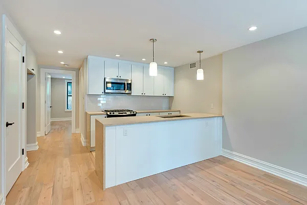 Rented by Rahme Real Estate, LLC | media 8