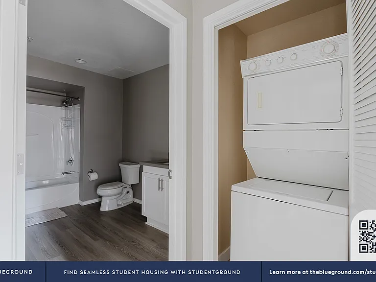 Washer/Dryer in Apartment