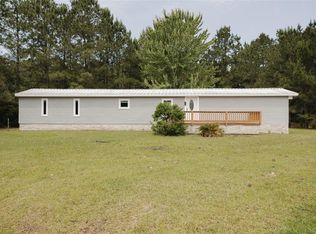 5750 Paradise Dr, Lumberton, TX 77657