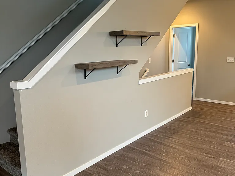 2329 W Bridge Ave — Photo 11